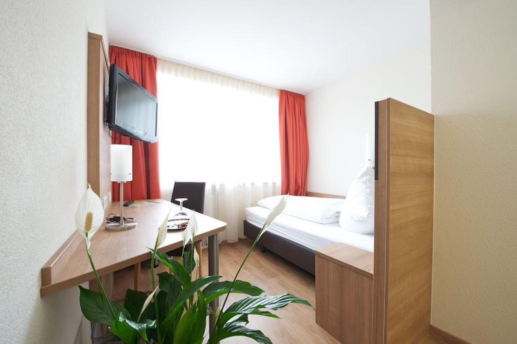 Hotel Zur Riss Biberach an der Riß Szoba fotó